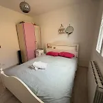 Charming House Near Center With New Air Conditioner *