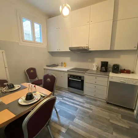 Charming House Near Center With New Air Conditioner Lejlighed Nice