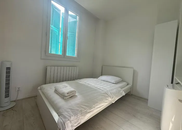 Charming House Near Center With New Air Conditioner Lägenhet *